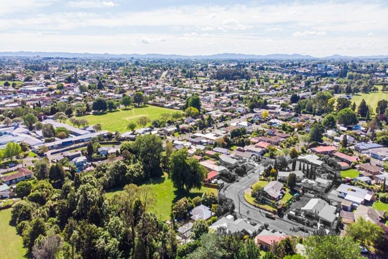 Photo of property in 11 Beverley Crescent, Hillcrest, Hamilton, 3216