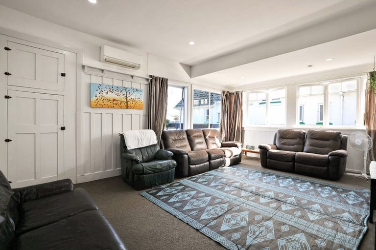 Photo of property in 350 Havelock Street, Ashburton, 7700