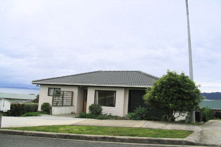Photo of property in 11 Torsby Road, Coopers Beach, 0420