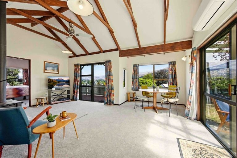 Photo of property in 28 Shields Street, Clyde, 9330