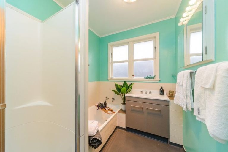 Photo of property in 7 Buick Crescent, Awapuni, Palmerston North, 4412