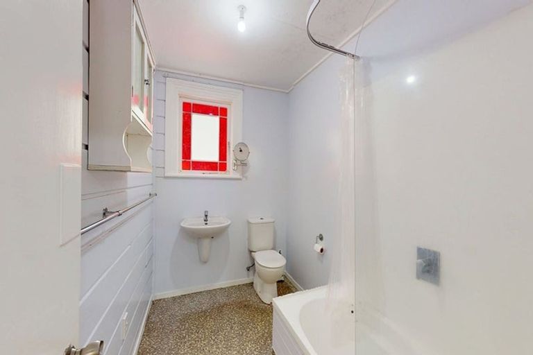 Photo of property in 32 Devon Street, Aro Valley, Wellington, 6021