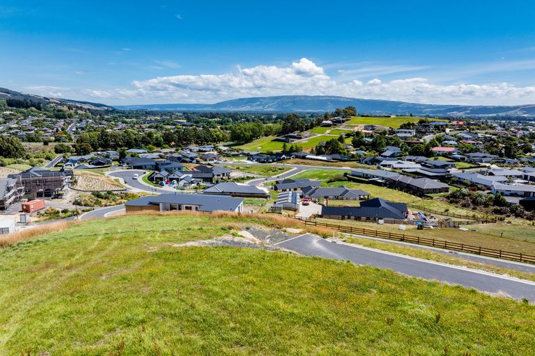 Photo of property in 10 Carnea Heights, Mosgiel, 9024