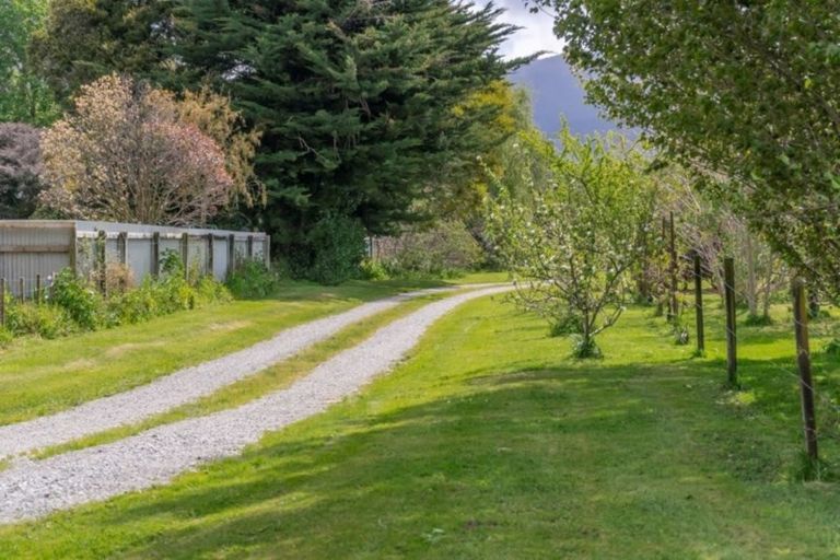 Photo of property in 109 Brandon Street, Featherston, 5710