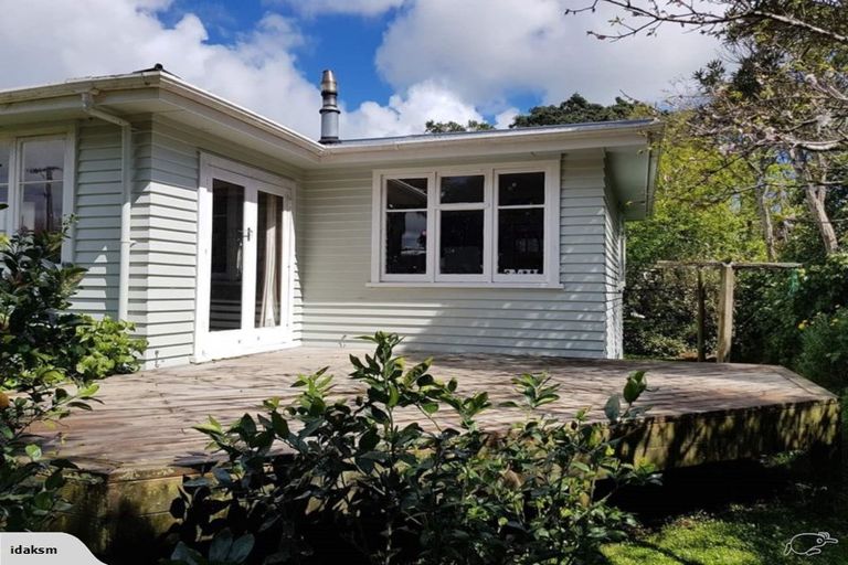 Photo of property in 12a Carthew Street, Okato, 4335