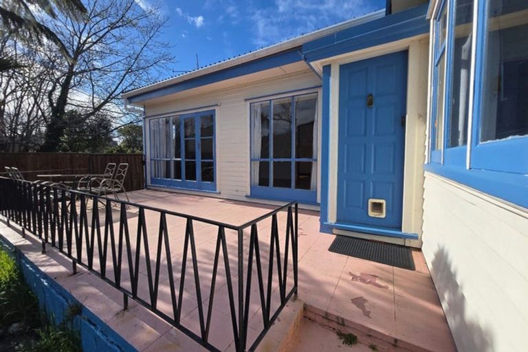 Photo of property in 2 Somme Road, Silverstream, Upper Hutt, 5019