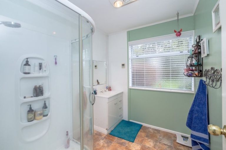 Photo of property in 25 Brown Terrace, Foxton Beach, Foxton, 4815