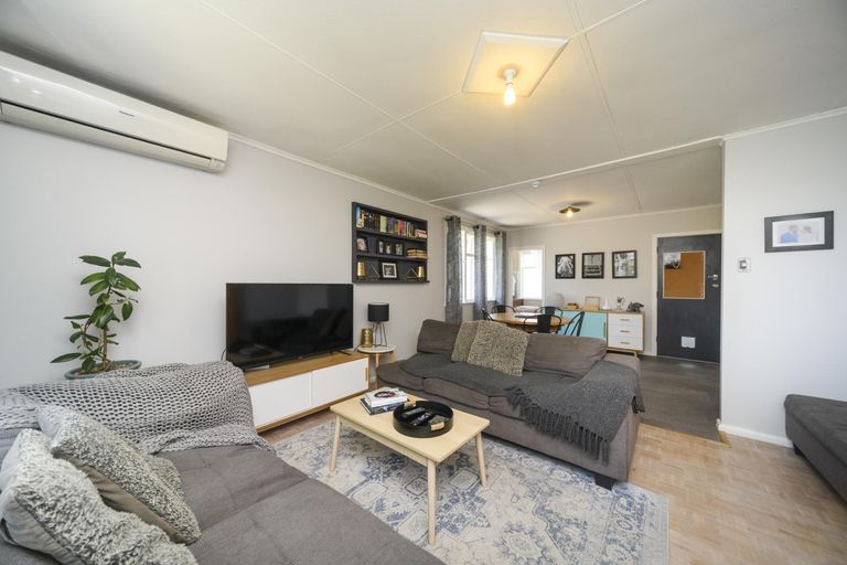 Photo of property in 196 Botanical Road, Takaro, Palmerston North, 4412