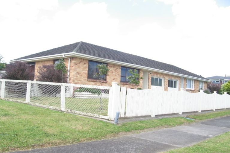 Photo of property in 11 Verdi Street, Papatoetoe, Auckland, 2025