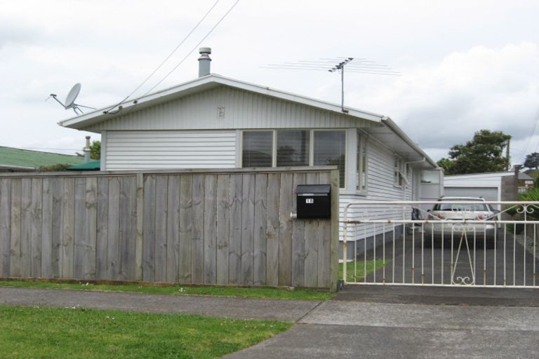 Photo of property in 18 House Avenue, Mangere Bridge, Auckland, 2022