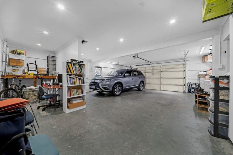 Photo of property in 4 Janome Place, Bucklands Beach, Auckland, 2014