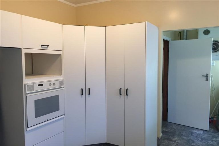 Photo of property in 22 Severn Street, Island Bay, Wellington, 6023