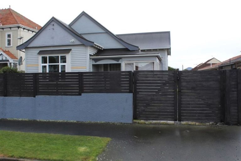 Photo of property in 93 Queens Drive, Saint Kilda, Dunedin, 9012