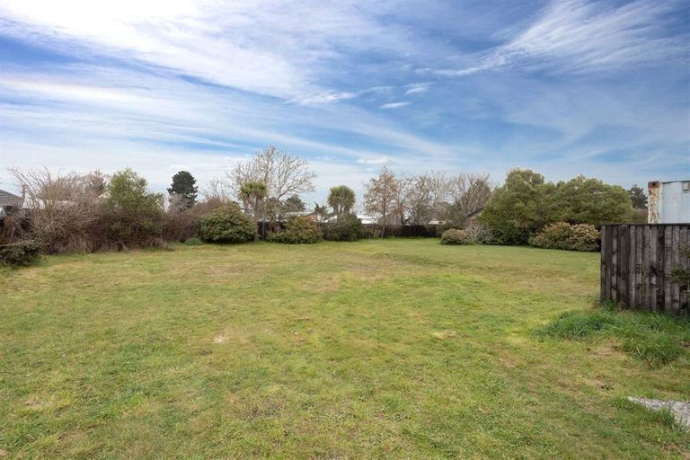 Photo of property in 12 Nautilus Place, Spencerville, Christchurch, 8083