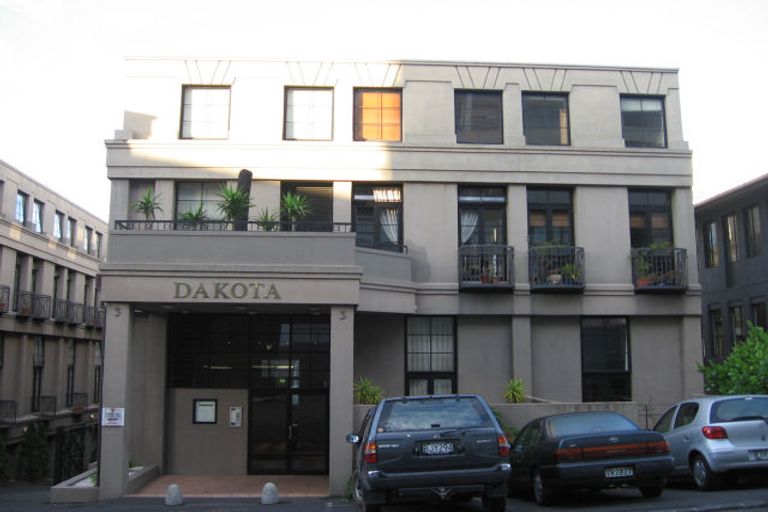 Photo of property in Dakota Buildings, 2c/3 Cheshire Street, Parnell, Auckland, 1052