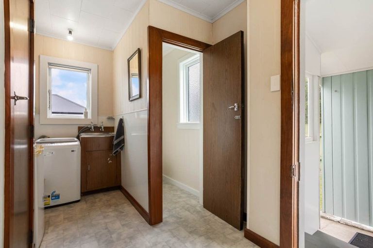 Photo of property in 9 Hinemoa Road, Waihi Beach, 3611