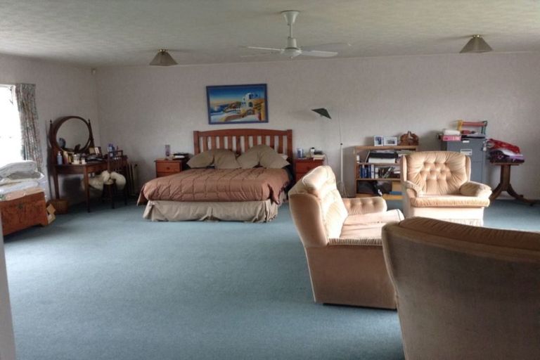 Photo of property in 27 Cumbrian Place, Conifer Grove, Takanini, 2112