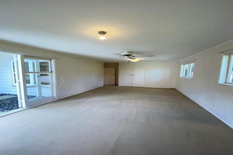 Photo of property in 9 Kerswill Place, Pakuranga, Auckland, 2010