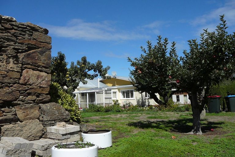 Photo of property in 12 Sunderland Street, Clyde, 9330