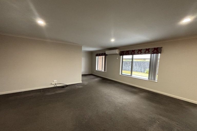 Photo of property in 7 Goldie Place, Rolleston, 7614