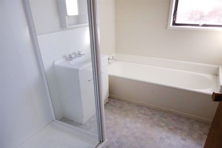 Photo of property in 21 Shalimar Place, Clover Park, Auckland, 2019