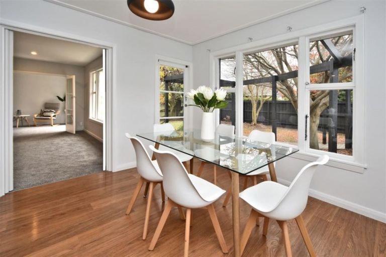 Photo of property in 26 Centaurus Road, Cashmere, Christchurch, 8022