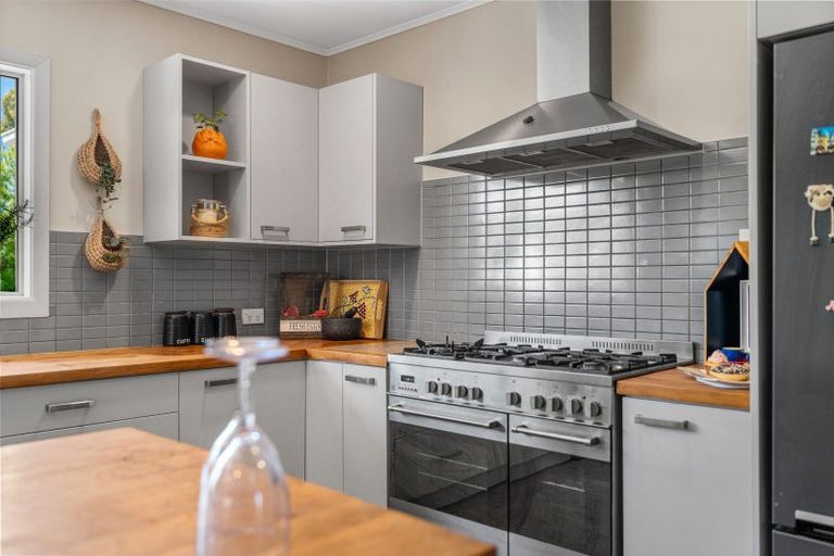 Photo of property in 9 Green Lane Road, Masterton, 5810