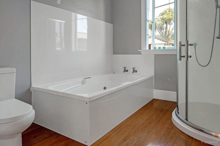 Photo of property in 21 Parsonage Road, Waimate, 7924