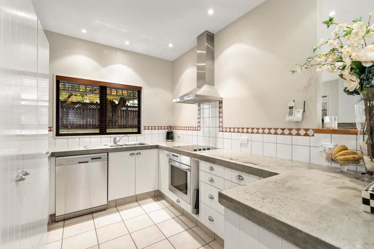 Photo of property in 63 Devon Street, Arrowtown, 9302