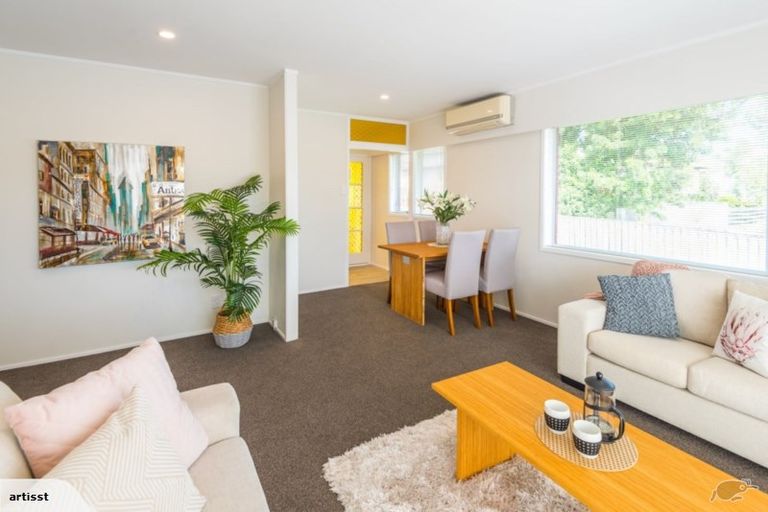 Photo of property in 2/65 Butterworth Drive, Glendene, Auckland, 0602