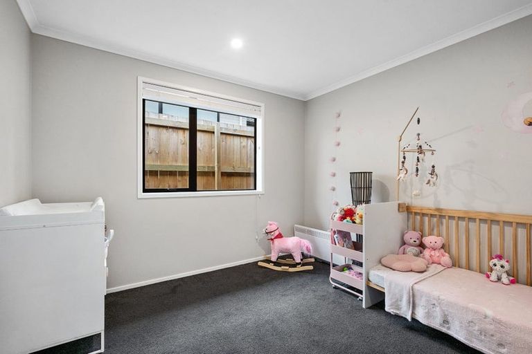 Photo of property in 19 Kawariki Road, Helensville, 0800