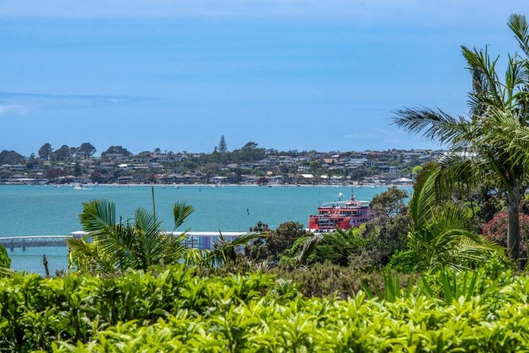 Photo of property in 28 Falstaff Place, Half Moon Bay, Auckland, 2012