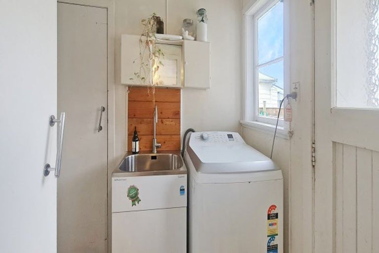 Photo of property in 8 Hendersons Line, Marton, 4710