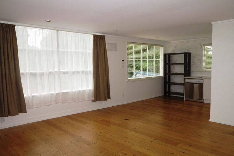 Photo of property in 109 Vipond Road, Stanmore Bay, Whangaparaoa, 0932