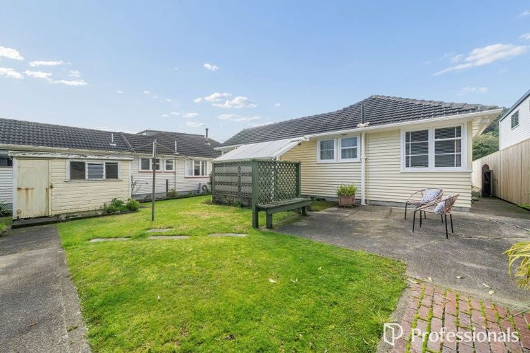 Photo of property in 12 Tawhai Street, Stokes Valley, Lower Hutt, 5019