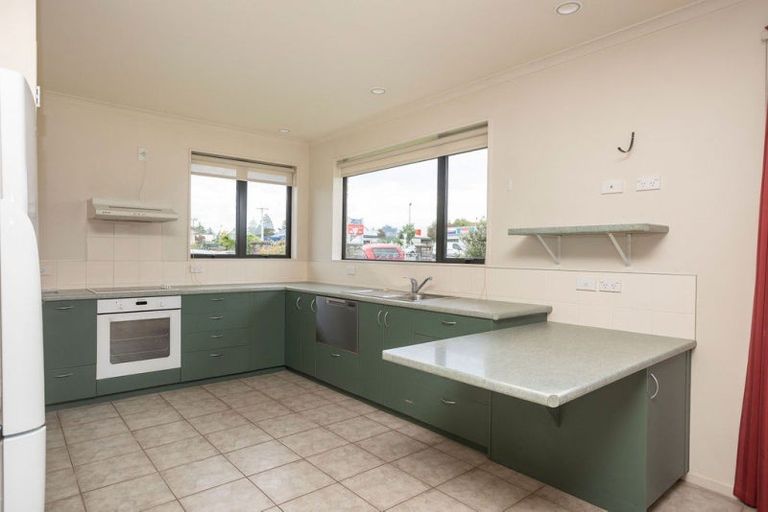 Photo of property in 1a Alma Street, Dannevirke, 4930