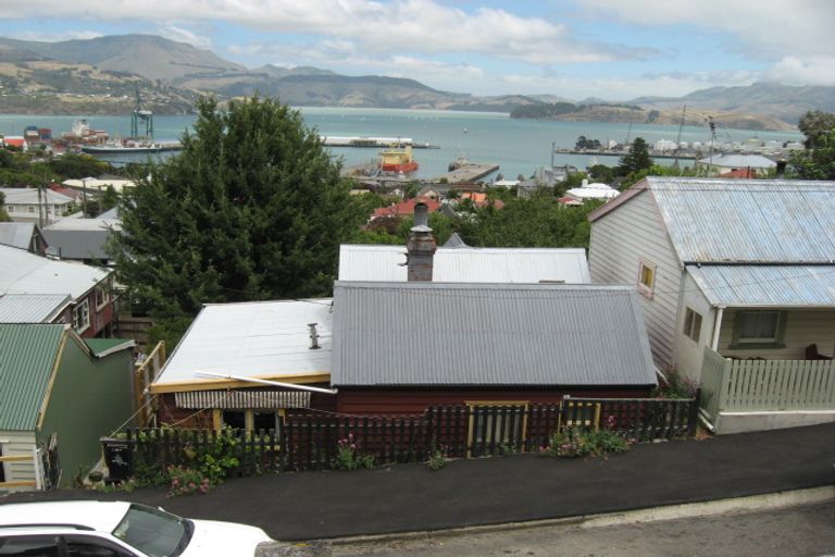 Photo of property in 9 Ripon Street, Lyttelton, 8082
