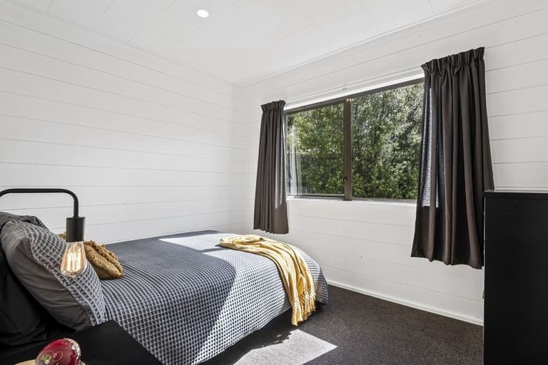 Photo of property in 2/105 Weldene Avenue, Glenfield, Auckland, 0629