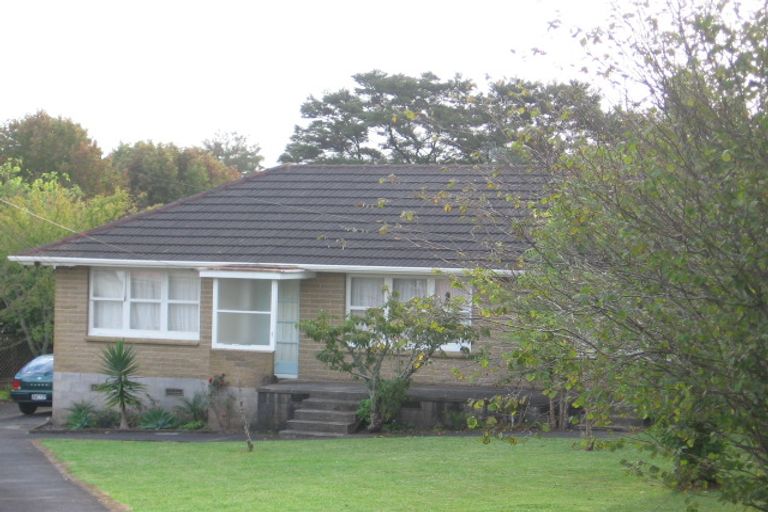 Photo of property in 2/18 Sheehan Road, Te Atatu South, Auckland, 0610