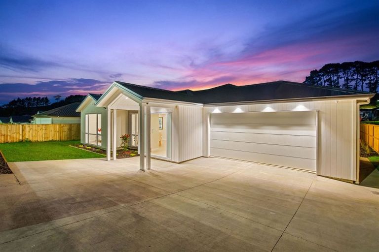 Photo of property in 89 Muriwai Road, Waimauku, 0812