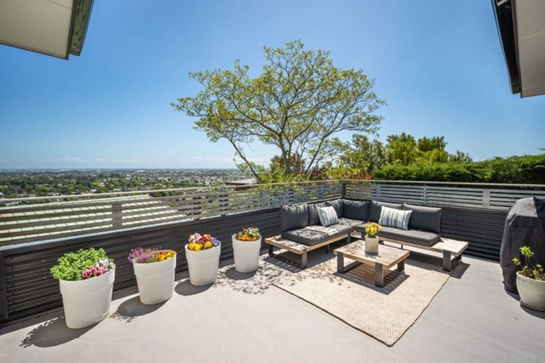 Photo of property in 1/28 Huntsbury Avenue, Huntsbury, Christchurch, 8022