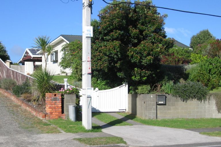 Photo of property in 6 William Street, Waikanae Beach, Waikanae, 5036