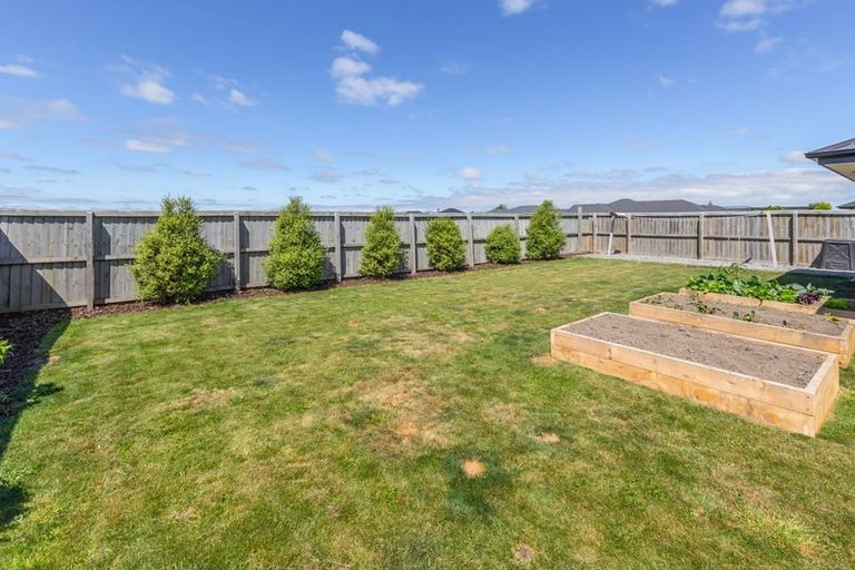 Photo of property in 35 Bradbury Avenue, Rolleston, 7614