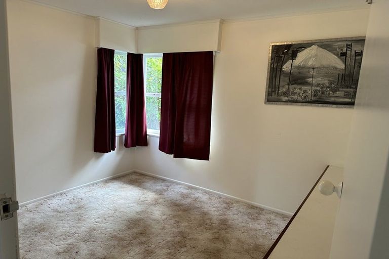 Photo of property in 15 Bevyn Street, Castor Bay, Auckland, 0620