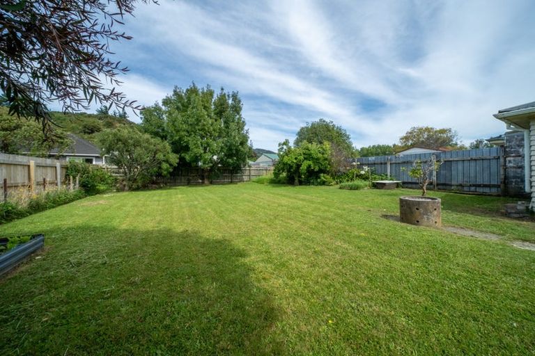 Photo of property in 53 Hyde Street, Wainuiomata, Lower Hutt, 5014