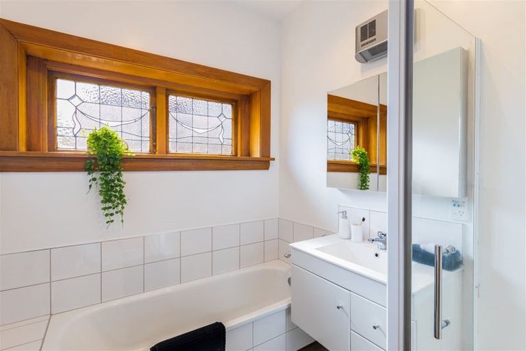 Photo of property in 27 Normans Road, Strowan, Christchurch, 8052