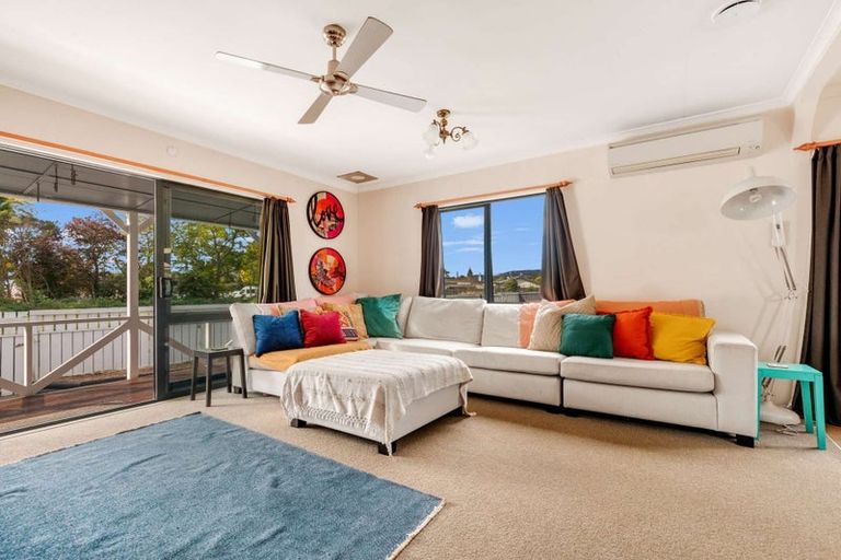 Photo of property in 9a Robinson Avenue, Holdens Bay, Rotorua, 3010