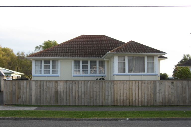 Photo of property in 36 Strand Crescent, Naenae, Lower Hutt, 5011