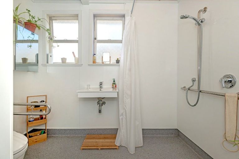 Photo of property in 20 Dalton Street, Outer Kaiti, Gisborne, 4010