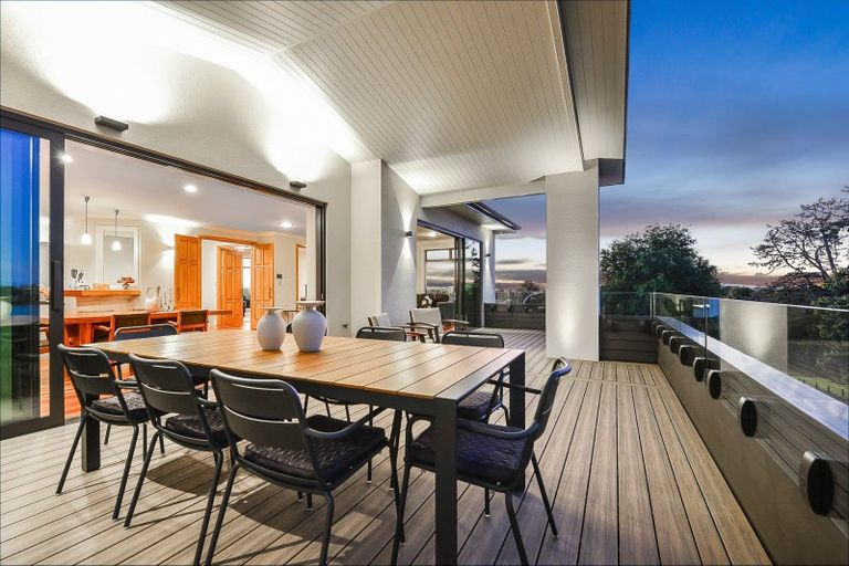 Photo of property in 145 Lake Crescent, Hamilton Lake, Hamilton, 3204